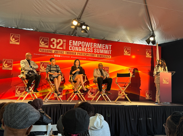 32nd Annual Empowerment Congress Summit: MRT vs USA Powerpoint